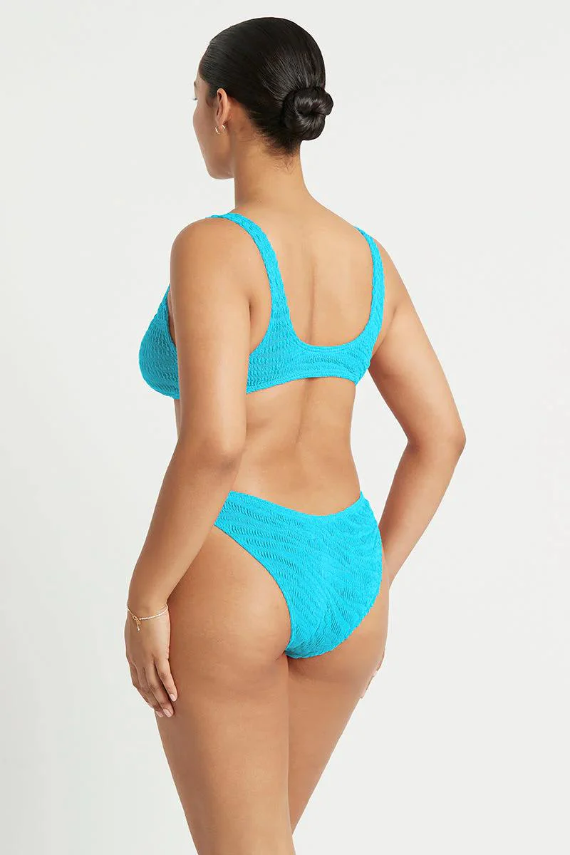 Cyan Tiger Scene Bottom